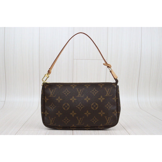 Rank AB ｜ LV Monogram Pochette Accessoires Vintage Model｜24022718