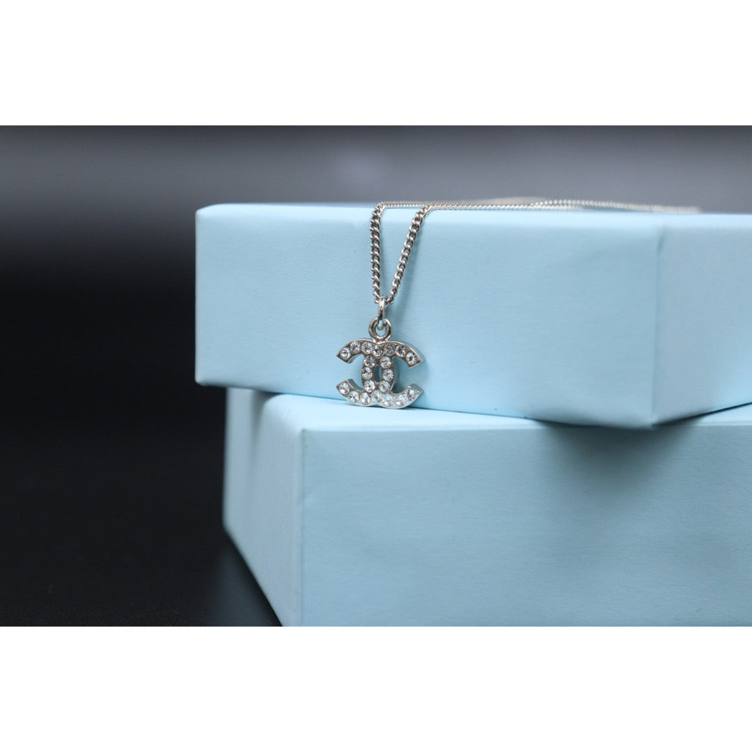 Very Good ( Rank A) ｜ CHANEL Coco Mark  Rhinestone Silver Necklace｜25121204