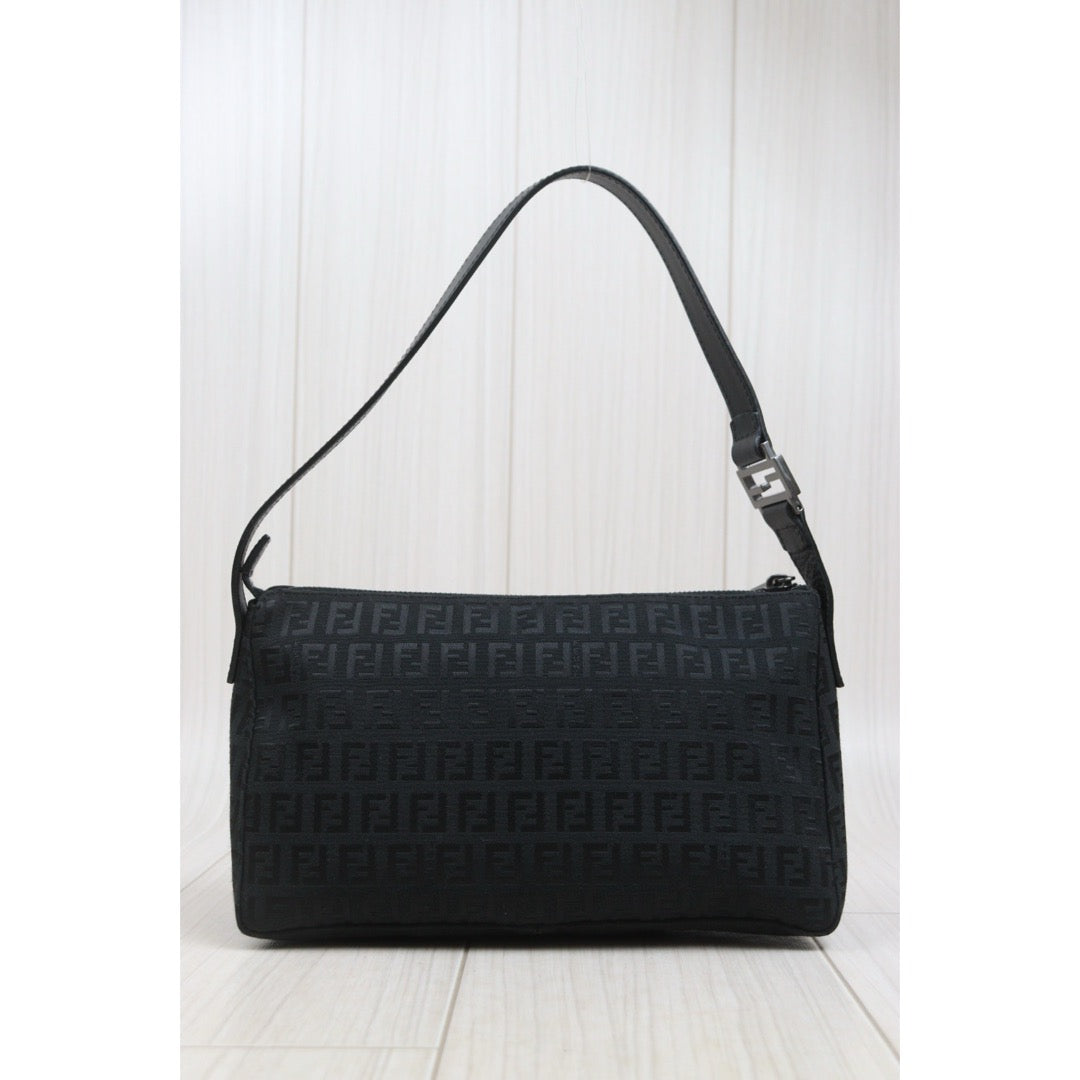 Include Entrupy Certificate of Authenticity｜Good ( Rank AB)｜ FENDI Zucca Mamma Shoulder Bag｜26101902