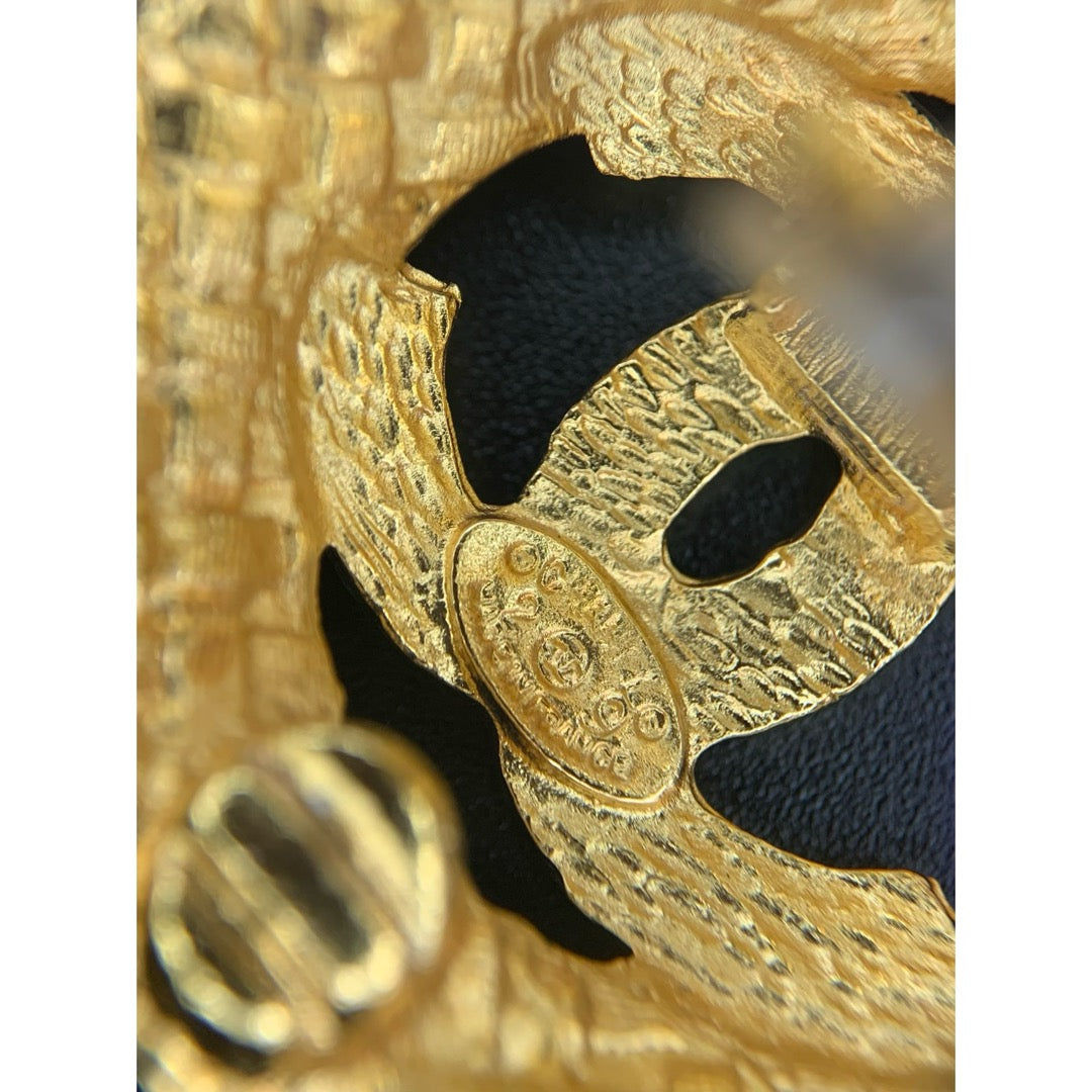 Very Good ( Rank A) ｜ CHANEL Coco Mark  Weave Gold Earrings Made In 1992Year GM｜25122306