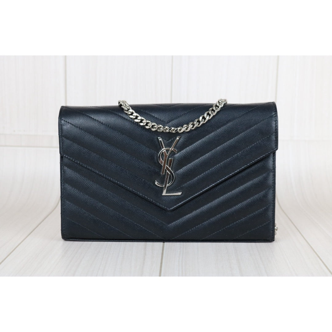 Very Good ( Rank A)｜Saint Laurent YSL Caviar Skin Shoulder Bag Black｜S25060303
