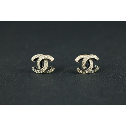 Very Good ( Rank A) ｜ CHANEL A19S Coco Mark Pearl Black Enamel Earrings Made In 2019Year ｜S26013105