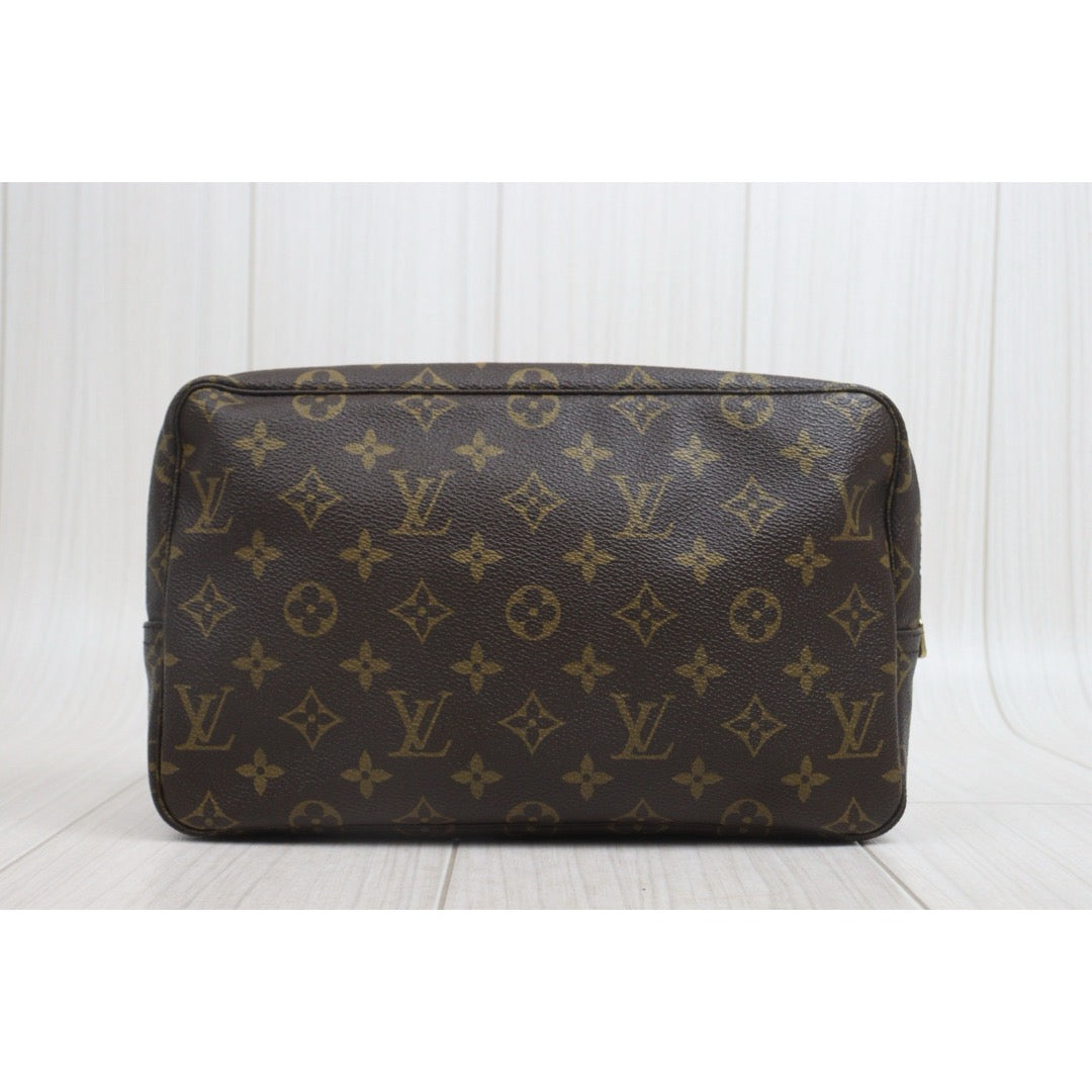 Include Entrupy Certificate of Authenticity｜Good ( Rank AB)｜ Louis Vuitton Truth Toilet 28 Monogram Makeup Pouch｜26072402