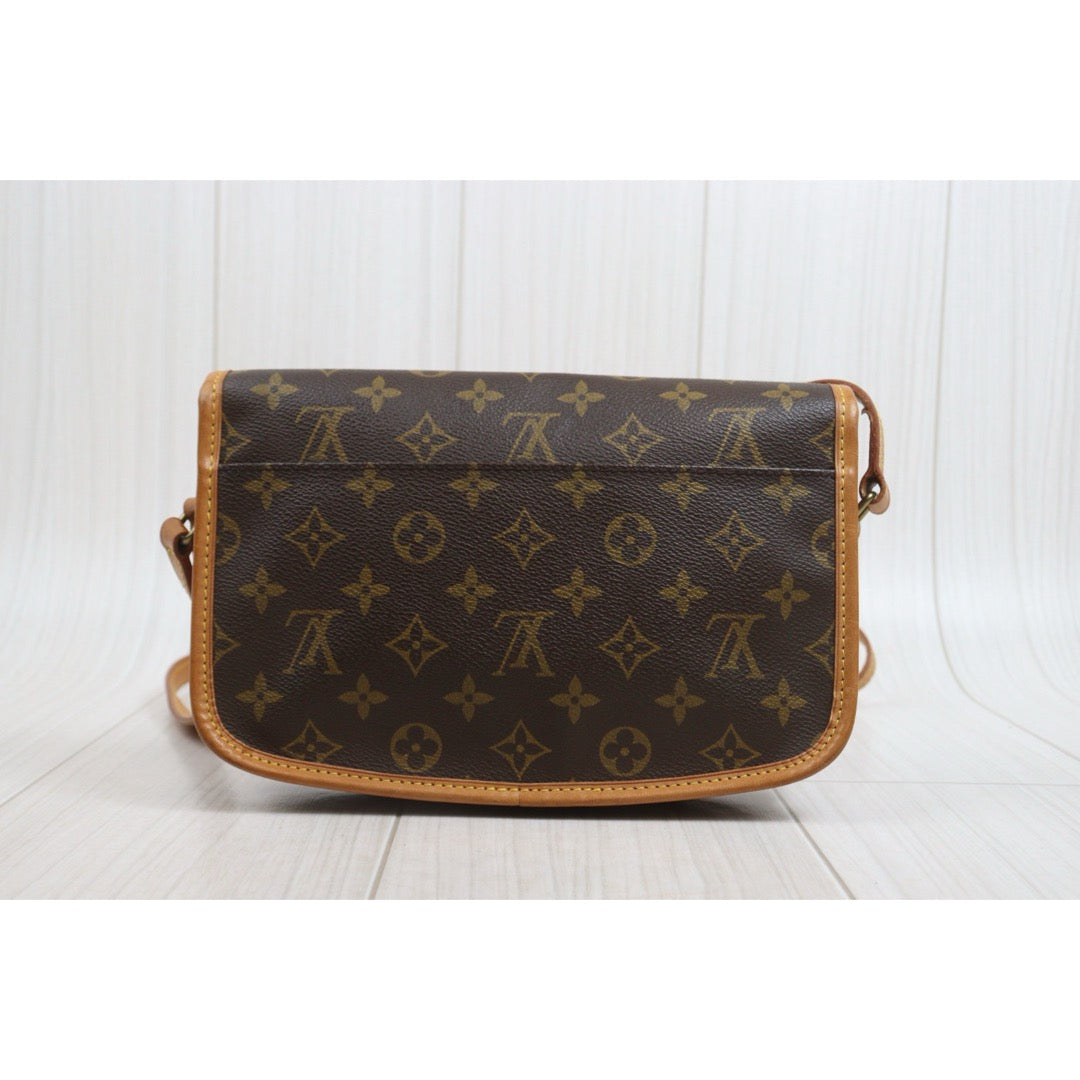 Include Entrupy Certificate of Authenticity｜Good ( Rank AB)｜LV Monogram Gibeciere PM  Shoulder Bag｜26100102