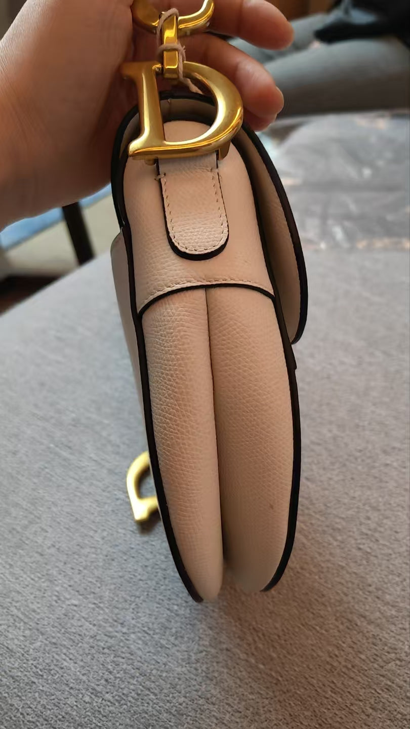 Very Good ( Rank A) ｜  Dior Smooth Calfskin Medium Saddle Bag White