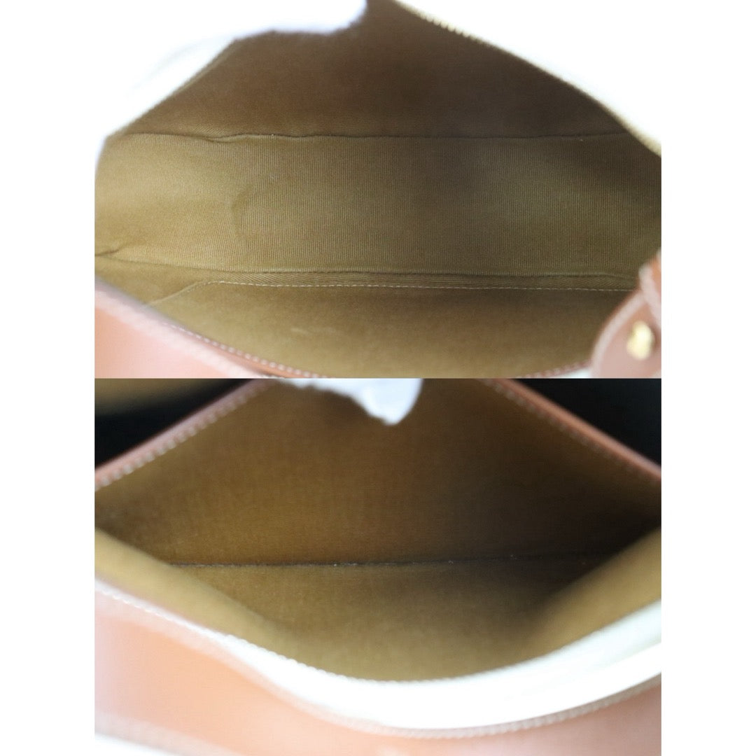 Include Entrupy Certificate of Authenticity｜Very Good ( Rank A)｜ CELINE AVA Macadam Triomphe Shoulder Bag White｜S26060118