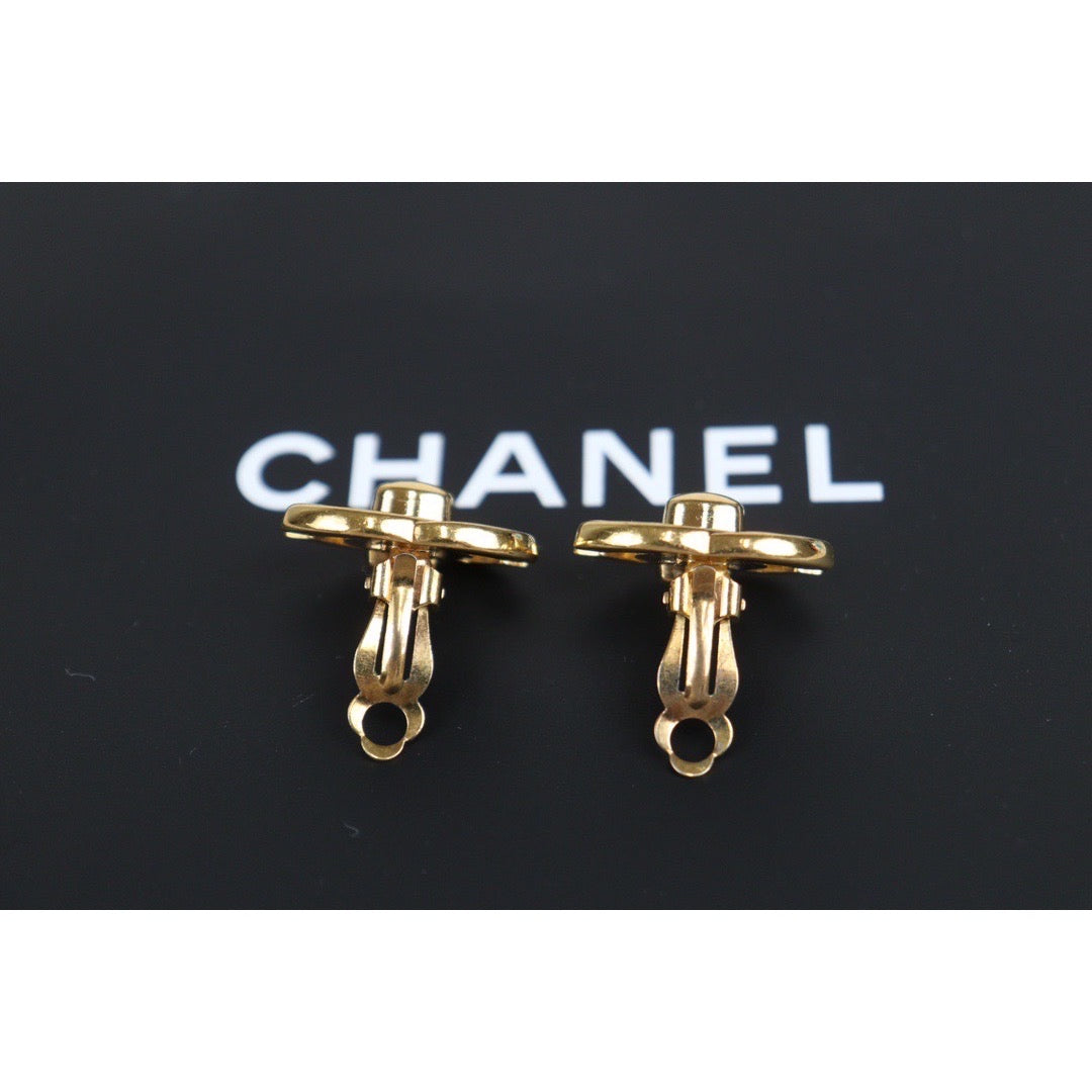 Rank A ｜CHANEL Vintage 18K Gold Plating Earrings  Made In 1997 Year ｜23101203