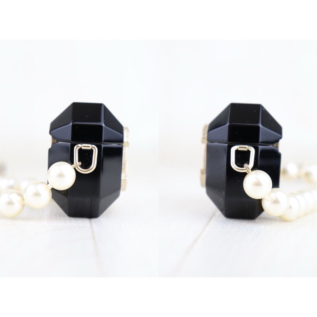 Very Good ( Rank A)｜ CHANEL Rhinestone Coco Mark Pearl Chain AirPods Pro Bag Made in 2021 year｜S25112001