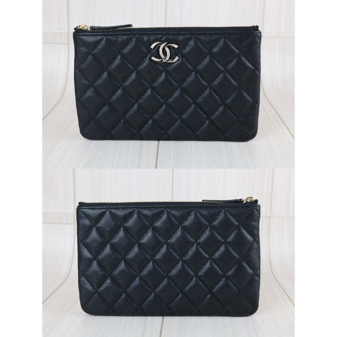 Include Entrupy Certificate of Authenticity｜Excellent（Rank SA）｜Full Set CHANEL 23S Classic Zip Pouch｜X26051803