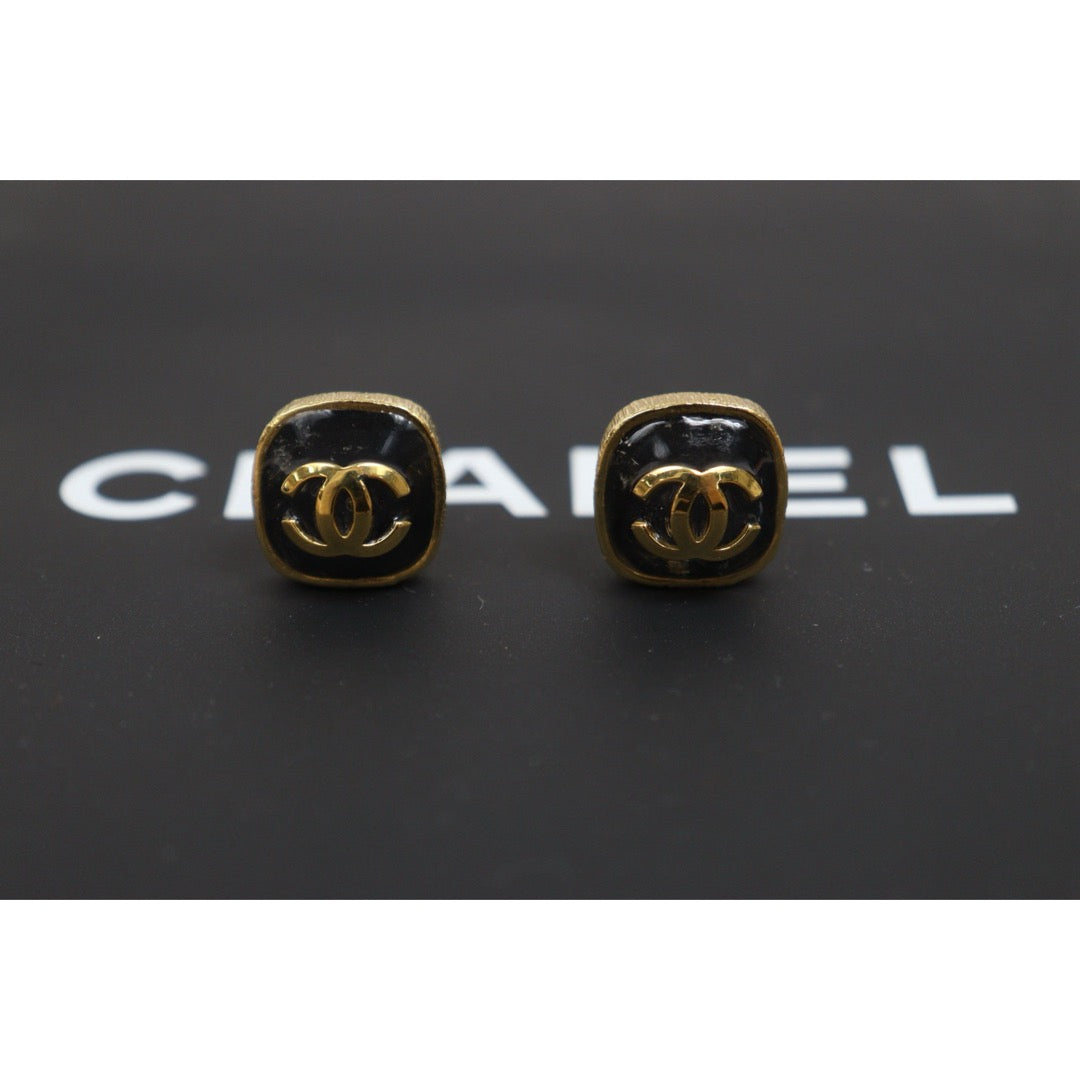Include Authentic Detective Certificate of Authenticity｜Very Good ( Rank A) ｜CHANEL L20K Coco Mark Golden Earrings Made In 2020Year ｜26051807