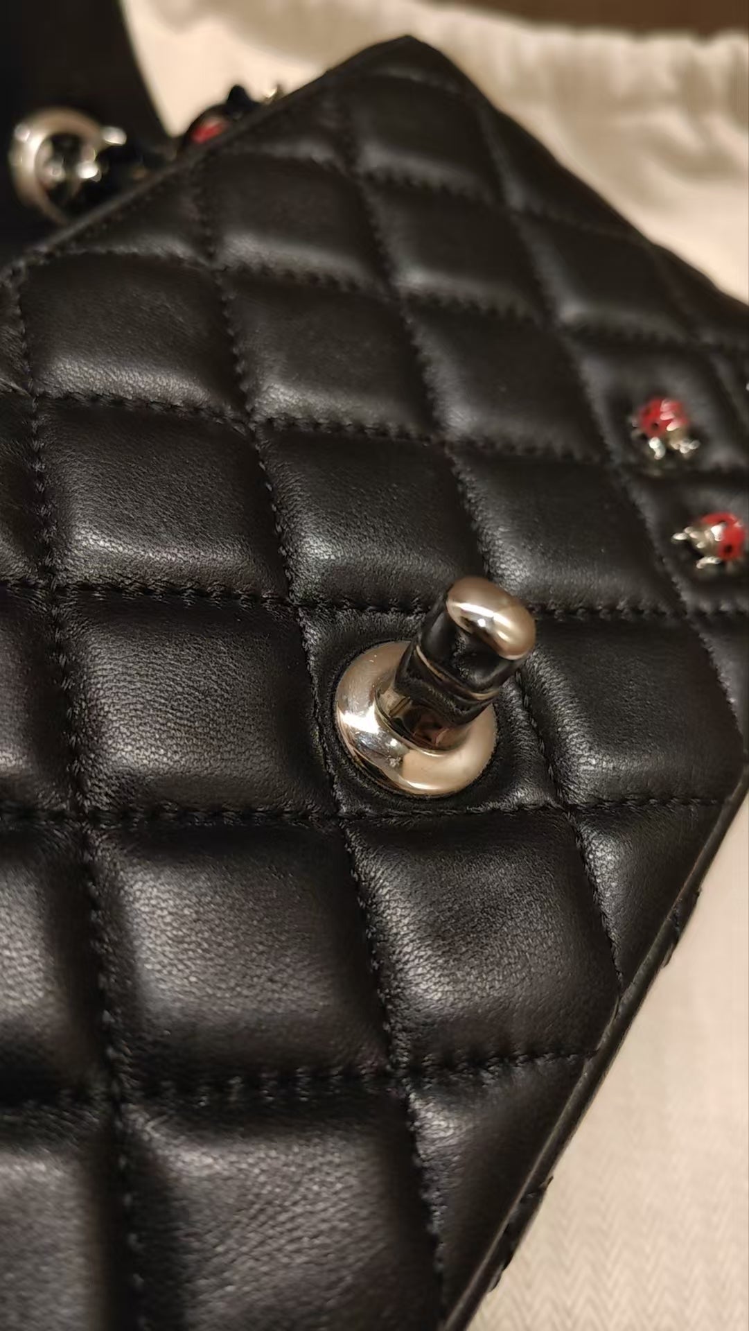 CHANEL Matrasse Single Flap 20 Shoulder Bag ladybug