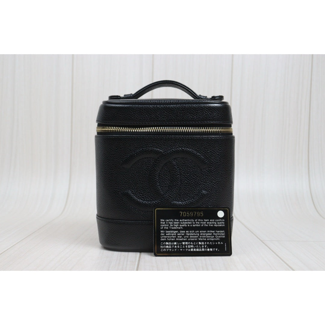 Include Entrupy Certificate of Authenticity｜Very Good（Rank A）｜CHANEL Caviar Skin Vertical Vanity Case Hand Bag  Made In 2002-2003 Year ｜26092405