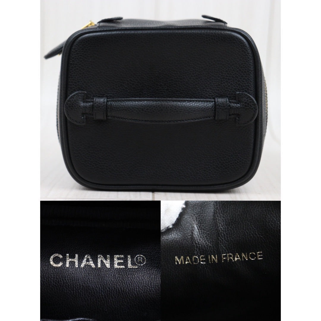 Rank AB ｜ CHANEL Caviar Skin Vanity Handbag  Made In 1994～1996Year ｜24031404