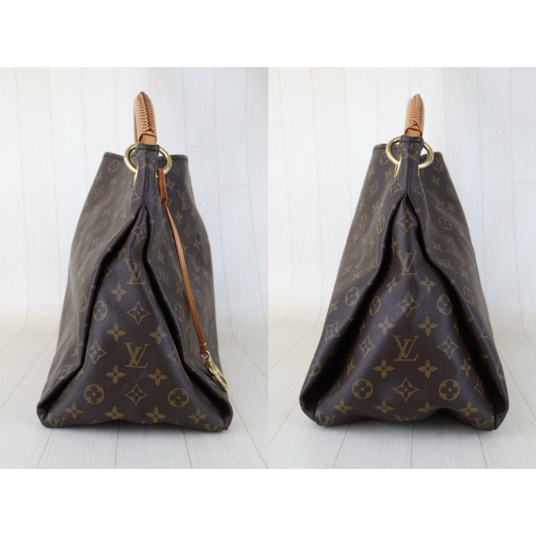 Good ( Rank AB)｜LV Monogram Artsy MM Shoulder Bag｜S25121006