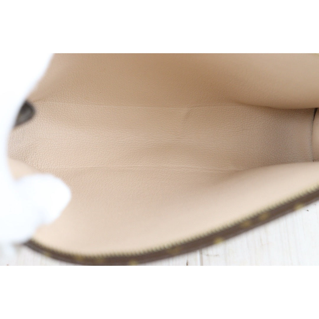 Very Good ( Rank A)｜ LV Monogram Pochette Toilette 26 ｜25021804