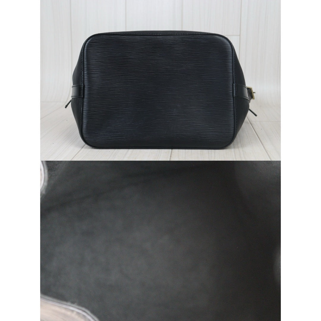 Very Good ( Rank A) ｜ LV Epi Shoulder Bag Black｜24092415