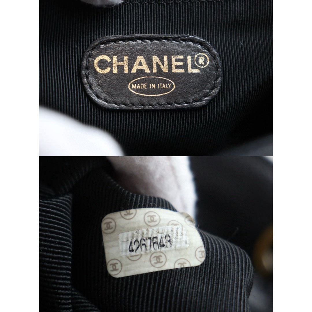 Good ( Rank AB)｜CHANEL  Caviar Skin Leather Calf Leather Backpack  Black Made in 1996-1997Year｜P25041405