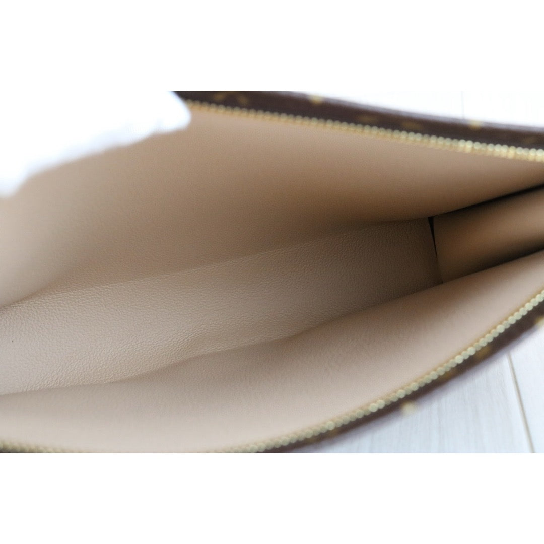 Excellent（Rank SA）｜ LV Monogram Pochette Toilette 26 IC Chip model｜S25021601