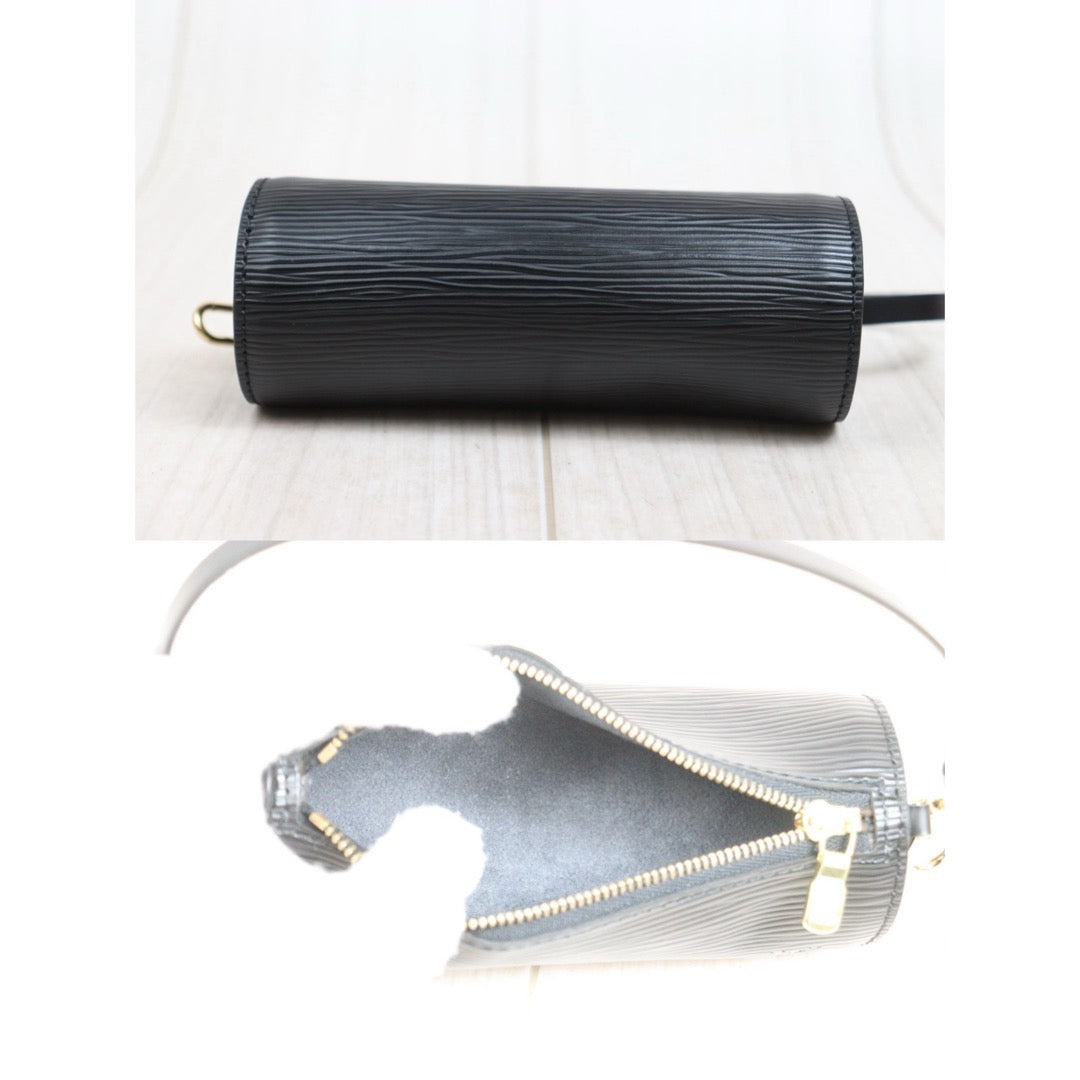 Include Entrupy Certificate of Authenticity｜Very Good ( Rank A)｜ Louis Vuitton Epi Soufflot Handbag Black｜26042814