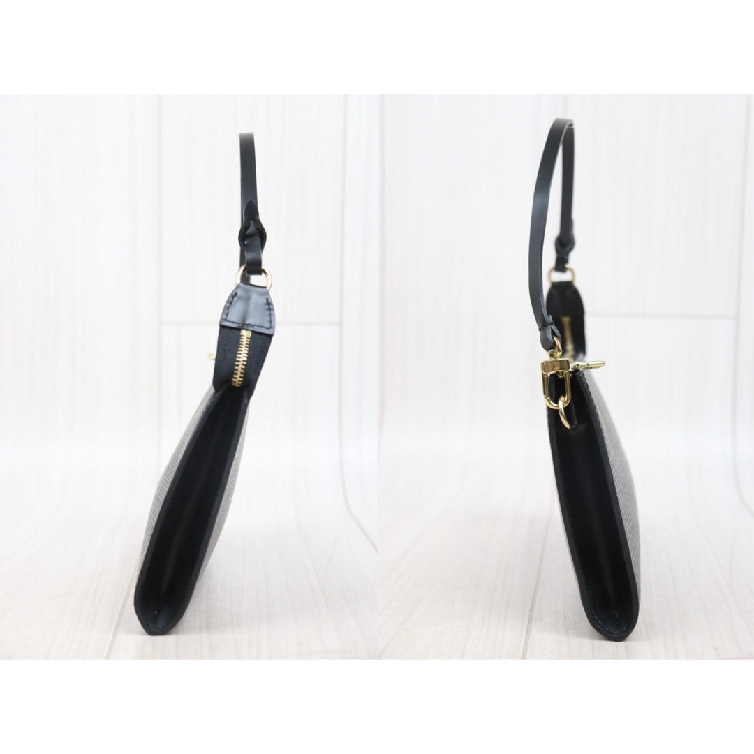 Very Good ( Rank A) ｜LV Epi Pochette Accessoires Handbag Black｜25061212