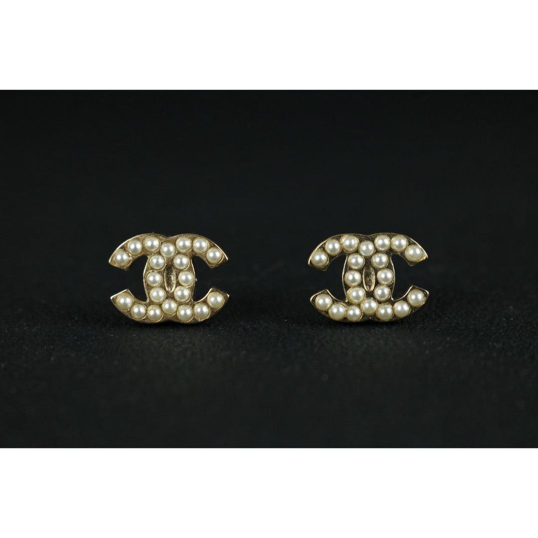 Very Good ( Rank A) ｜ CHANEL 08V Coco Mark Pearl Golden Earrings Made In 2008Year ｜S25121112