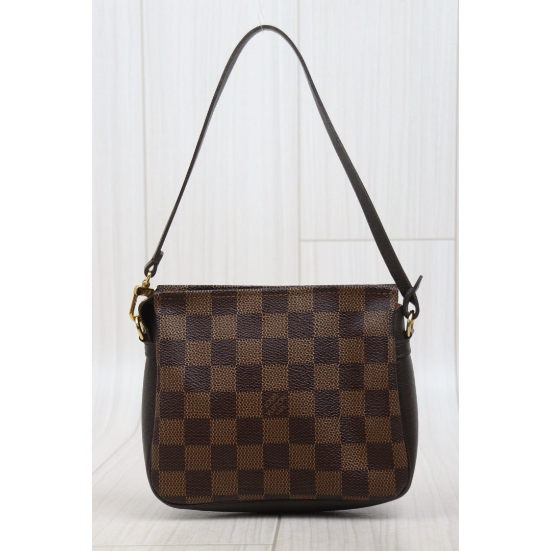 Very Good ( Rank A)｜ LV Damier Truth make up ｜26011306