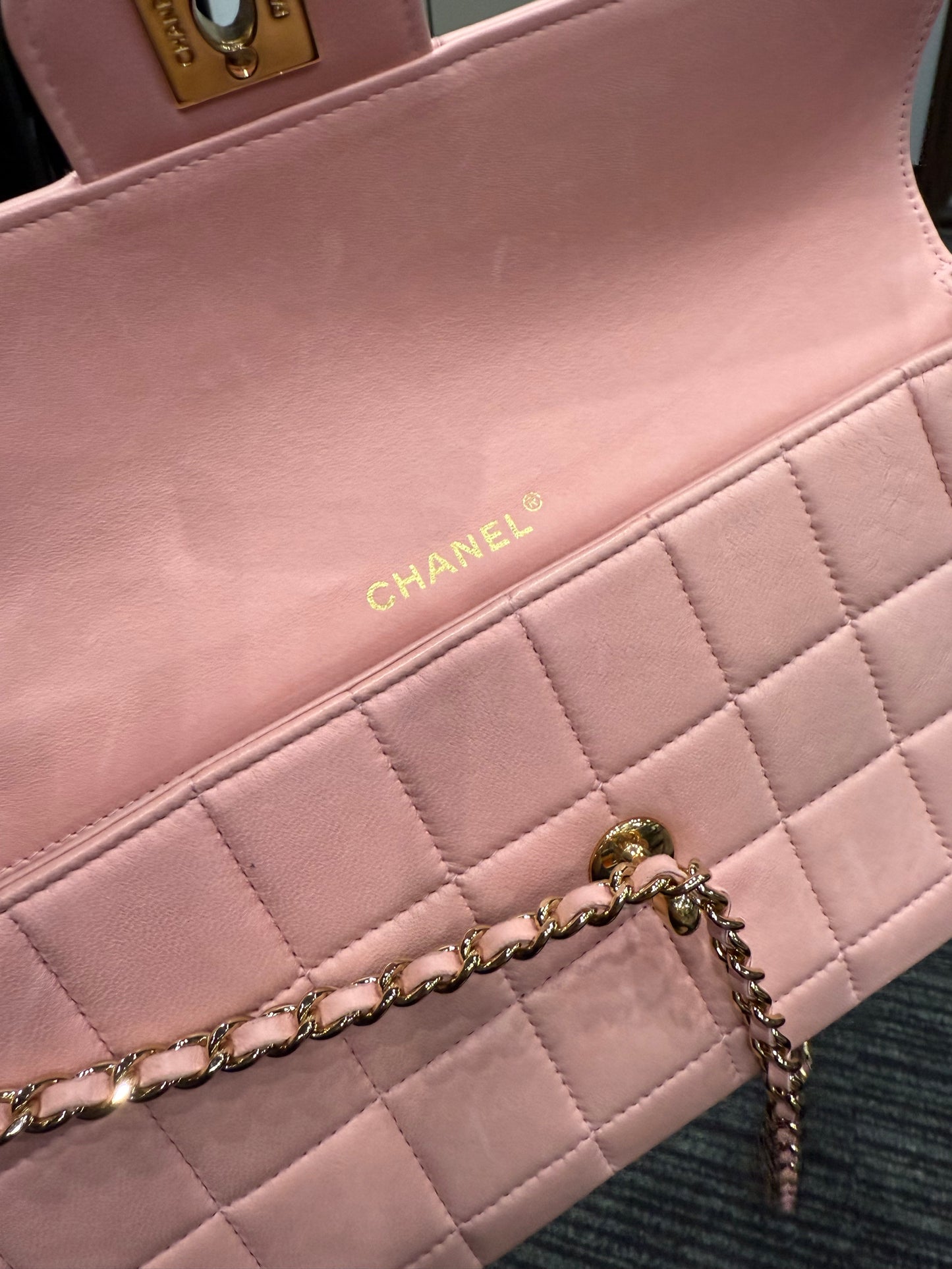 First installment 1/3｜Good ( Rank AB)｜ CHANEL  Lambskin Shoulder Bag Pink ｜25060308