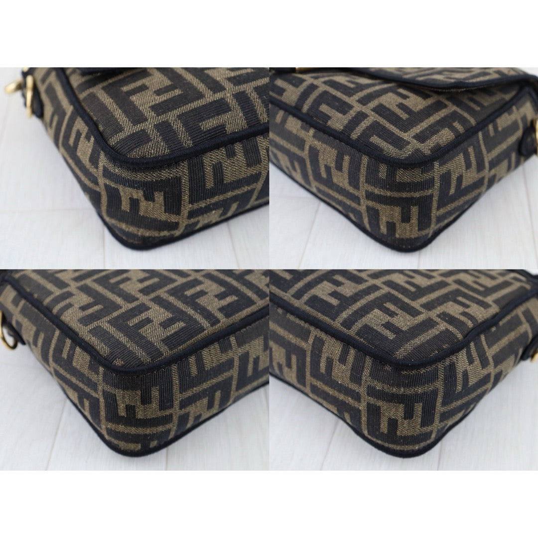 Very Good ( Rank A)｜ FENDI Mamma Baguette Shoulder Bag  Gold Hardware Current Model｜S25110325