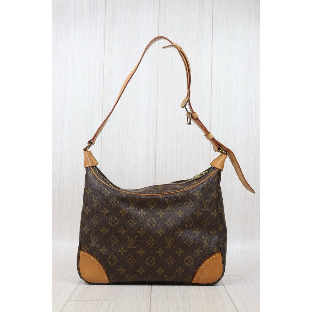 Good ( Rank AB)｜LV Monogram Boulogne 30 Shoulder Bag ｜V24110747