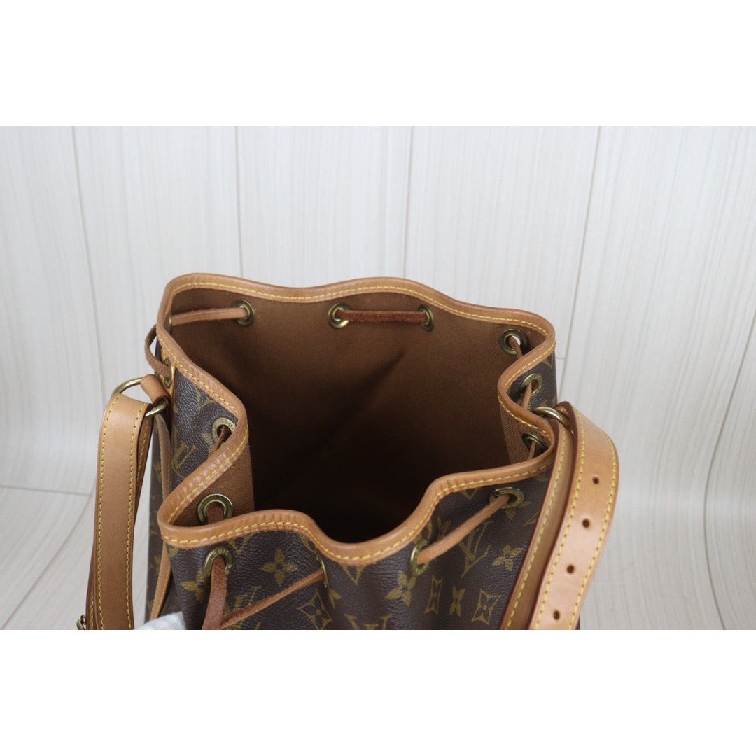 Rank AB ｜ LV Monogram Noe Shoulder Bag｜23092626