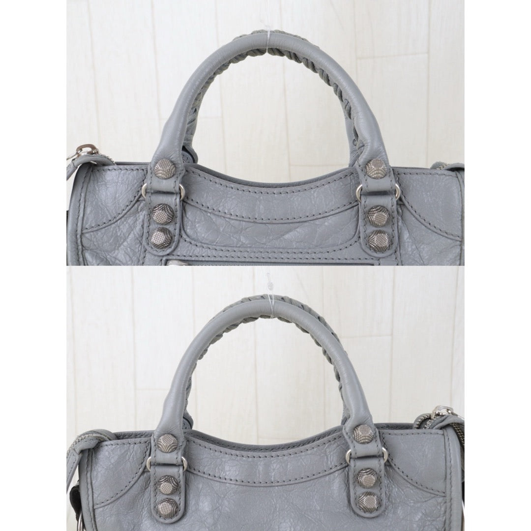 Include Entrupy Certificate of Authenticity｜Very Good ( Rank A)｜Balenciaga Waxed Leather Gaint Classic City Mini Grey HandBag Shoulder Bag ｜S26083014