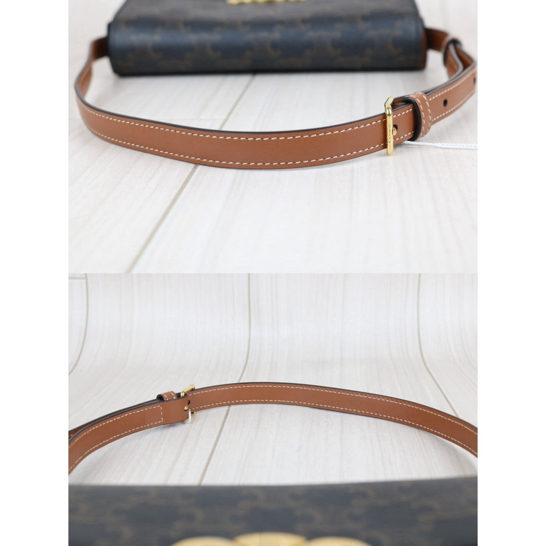 Include Entrupy Certificate of Authenticity｜Very Good ( Rank A)｜ CELINE Macadam Triomphe Shoulder Bag  Golden Hardware｜S26061202