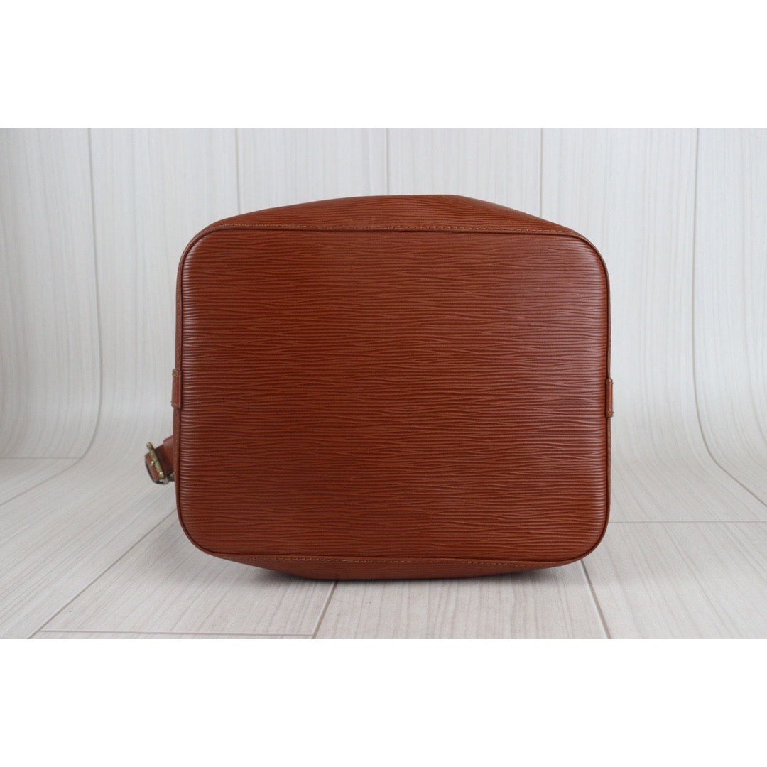 Rank A ｜ LV Epi Shoulder Bag Brown｜23090719