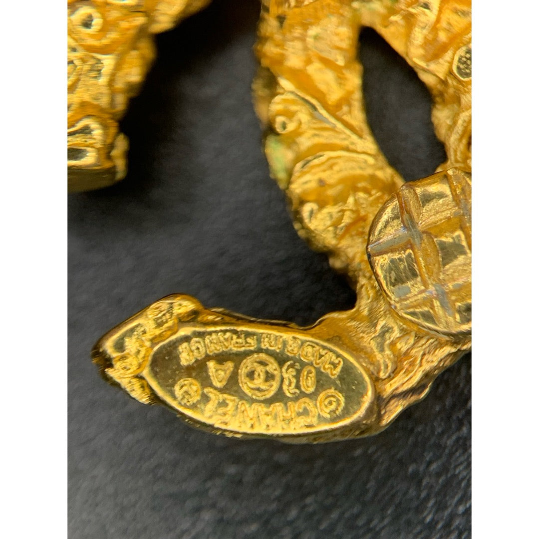 Very Good ( Rank A) ｜ CHANEL Coco Mark Vintage Lava Gold Earrings Made In 1993Year ｜25111903