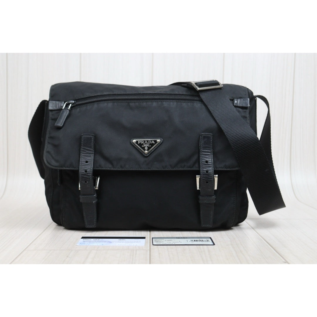 Include Entrupy Certificate of Authenticity｜Good ( Rank AB) ｜Prada  Nylon Black Shoulder Bag  Silver Hardware｜26050709