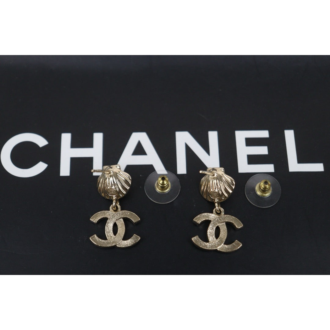 Very Good ( Rank A) ｜CHANEL COCO Mark Pearl Rhinestone Earrings Made In 2025Year｜V25121106