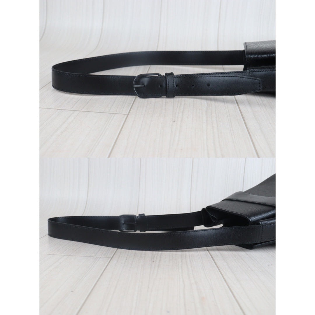 Rank A ｜ LV Epi Sack de Paul Shoulder Bag｜23082613