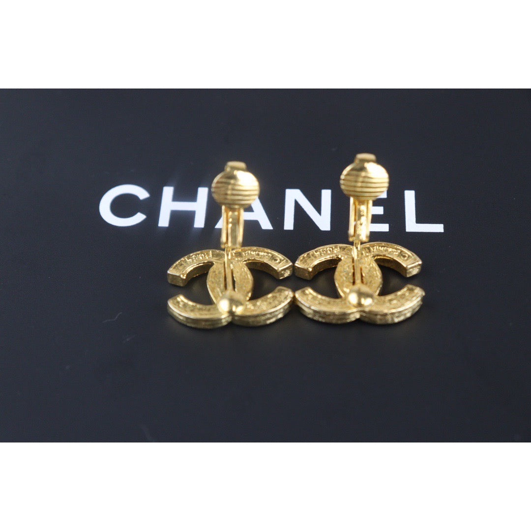 Rank A ｜CHANEL COCO Rhinestone 18k Gold Plated Earrings ｜V23082618