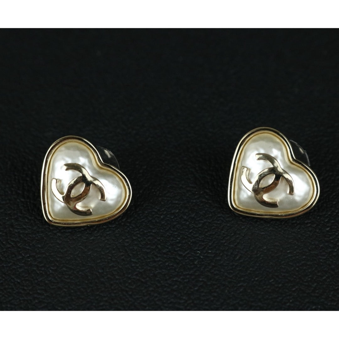 Excellent（Rank SA）｜ CHANEL Coco Mark Heart Pearl Gold Earrings ｜W25081405