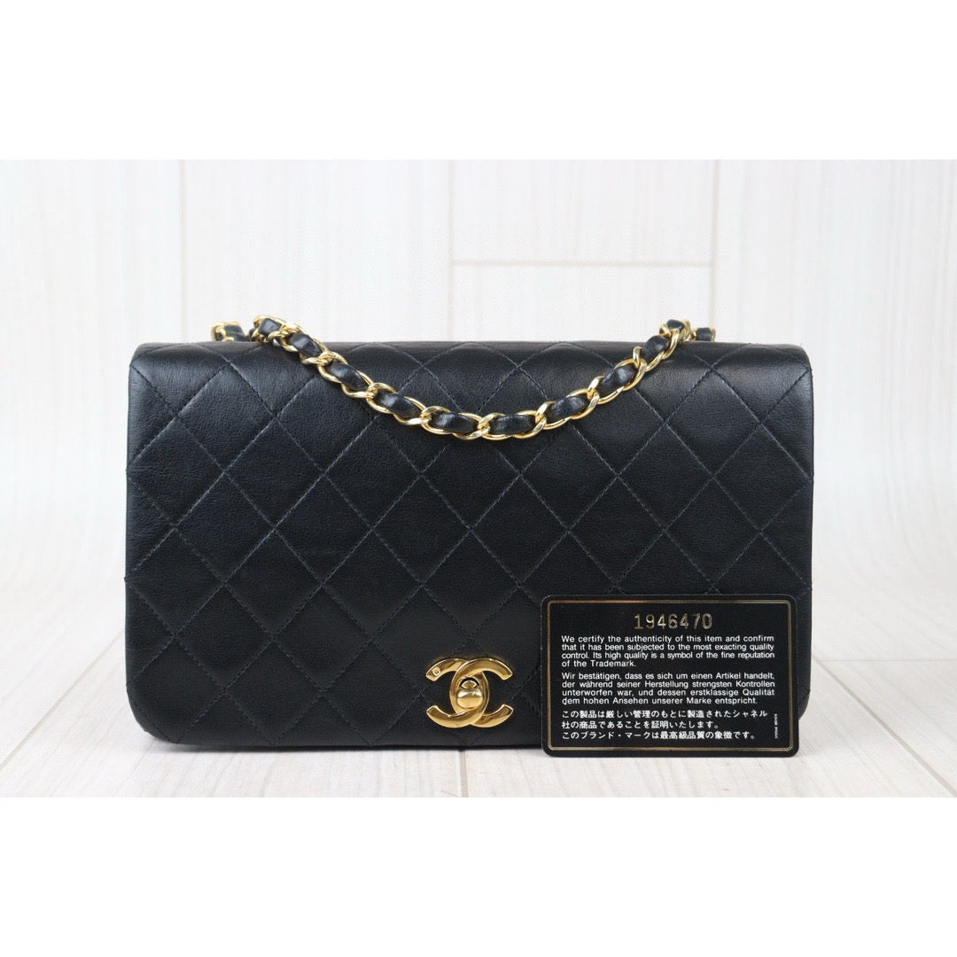 Good ( Rank AB)｜ CHANEL Matrasse Lamb Skin Chain Bag Made in 1989-1991 Year｜24082202