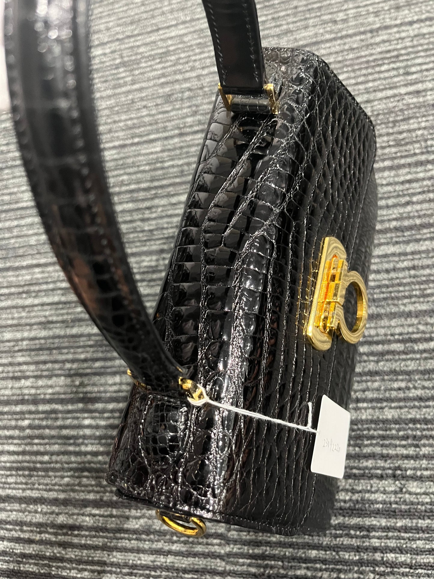 Rank SA  ｜Ferragamo Gancini 2WAY Handbag  Shoulder Bag｜ 23092220