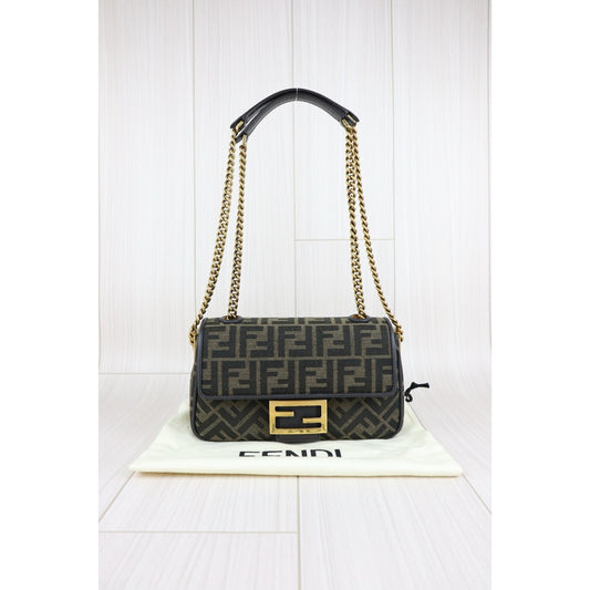 Very Good ( Rank A)｜ FENDI Zucca Mamma Baguette  Chain Shoulder Bag Current Model｜W25082902