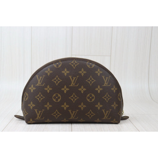 Rank A ｜LV Monogram GM Pochette Cosmetics｜24080903