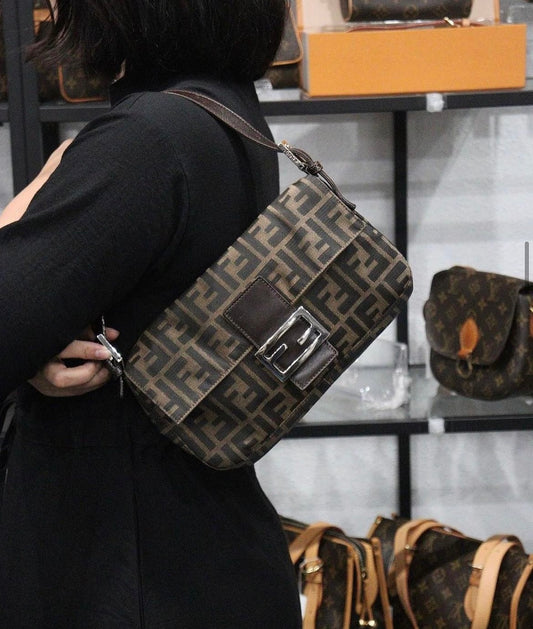 Rank A ｜ FENDI Zucca Mamma Baguette Shoulder Bag ｜23113004
