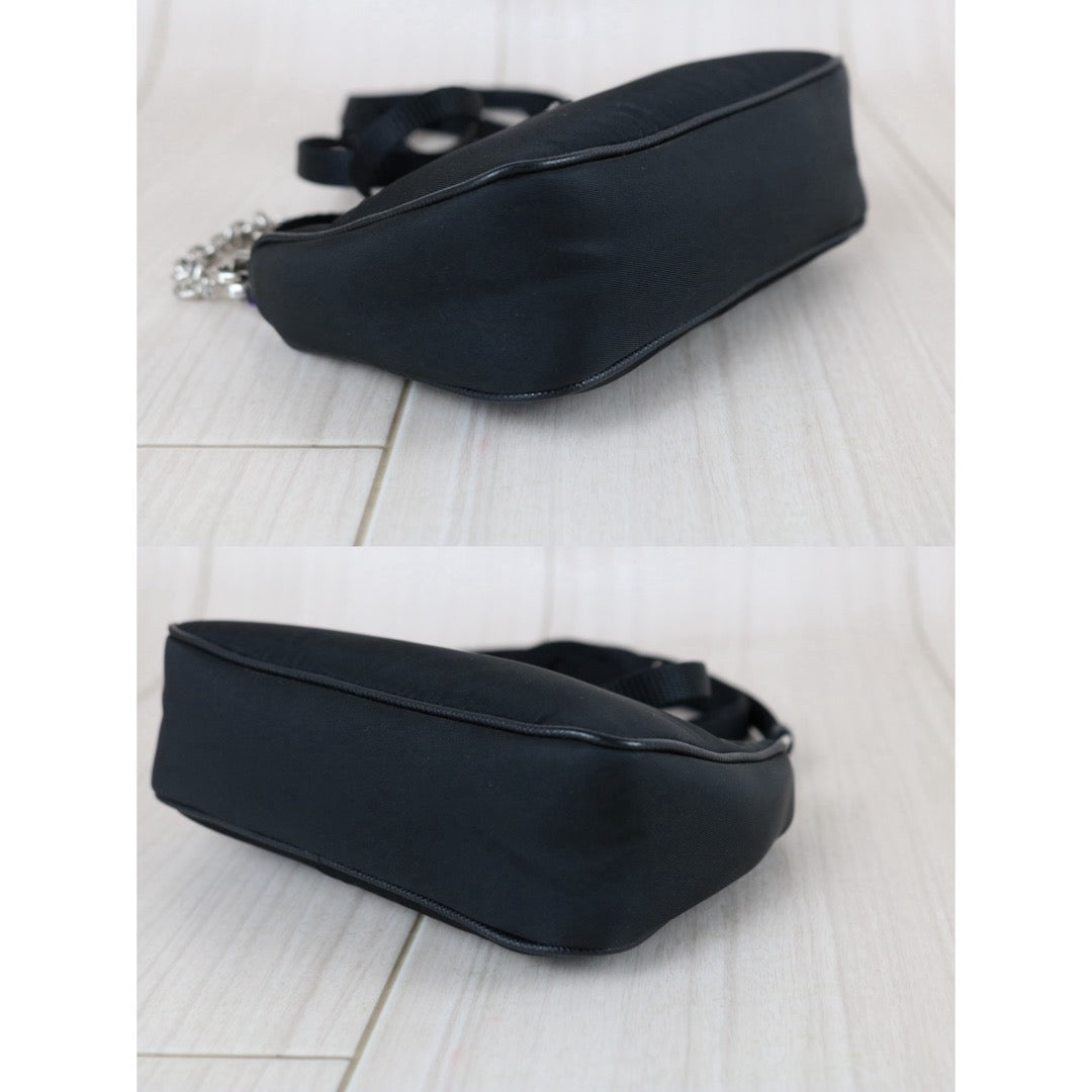 Include Entrupy Certificate of Authenticity｜Very Good ( Rank A)｜ PRADA Re-Edition 2005 Re-Nylon Mini Hobo ｜S26072904
