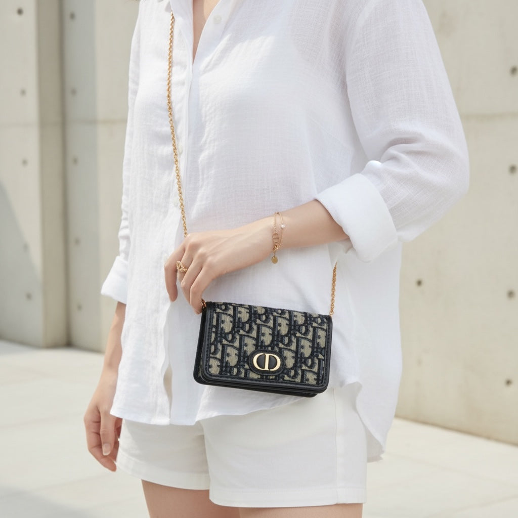 Christian Dior　 デイジー柄 　ミニボウル　未使用新品　着払い　B かわいい/上品♪】Dior Jolie Dahlia ウォレット (Dior/折りたたみ財布