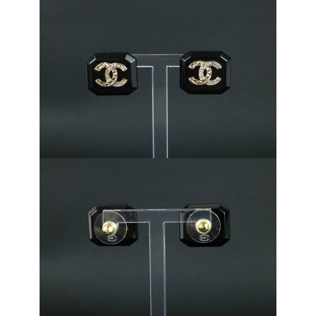 Include Authentic Detective Certificate of Authenticity｜Very Good ( Rank A) ｜CHANEL B23A COCO Mark  Black Acrylic Rhinestone Earrings Made In 2023Year｜S26050716