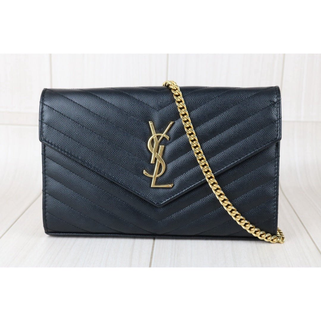 Include Entrupy Certificate of Authenticity｜Very Good ( Rank A)｜  Saint Laurent YSL Caviar Skin Shoulder Bag Black MM｜S26052501