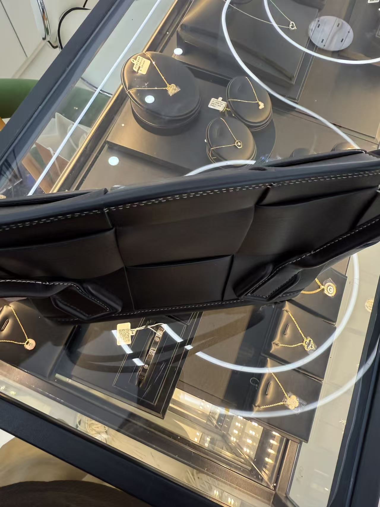 Bottega Veneta arco 33 Bag Brown