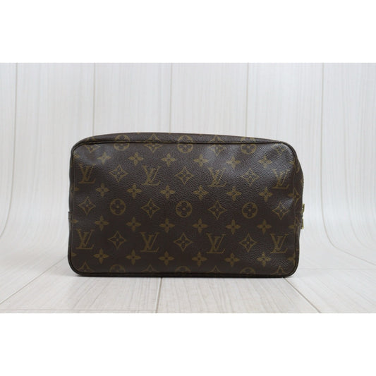 Include Entrupy Certificate of Authenticity｜Good ( Rank AB)｜ Louis Vuitton Truth Toilet 28 Monogram Makeup Pouch｜26072101